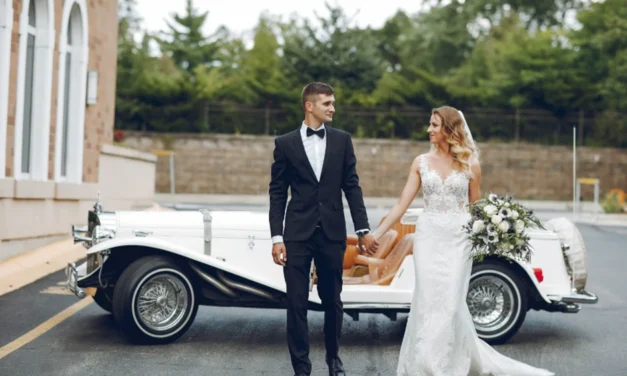 Mașina de epocă, un detaliu elegant pentru ziua nunții